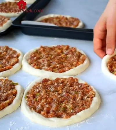 Süper Lezzet En Güzeli Evde Yapılanı ️ Incecik Hamuru Ve Bol Iç Malzemesi Ile Cantık Pide Tarifi