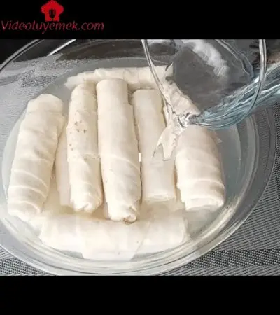Buzluğunuza Yapın Yapın Atın Şahane Bir Börek Oluyor Banyolu Börek Tarifi