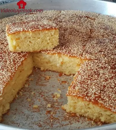 Bu Kek Sizi Çocukluğunuza Götürecek Susamlı Yoğurtlu Anne Keki