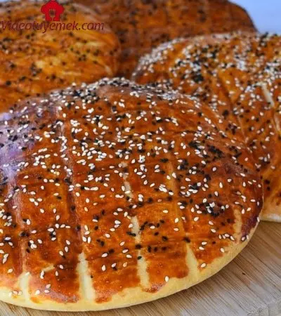 Hem Şekline Hem De Lezzetine Bayılacaksınız / Pastane Çöreği