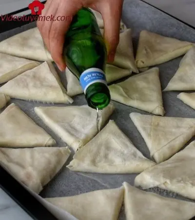 Dünyanın En Kolay Böreği Olmaya Aday Çıtır Çıtır Puf Puf Börek Tarifi / Börek Yapımı
