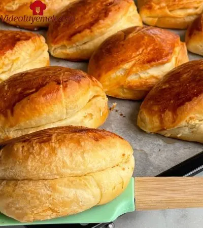 Piştiği Anda Bitti O Kadar Lezzetli Oldu Ki Yemelere Doyamadık Kat Kat Çıtır Poğaça / Poğaça