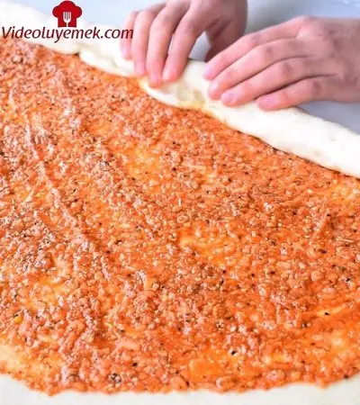 Kahvaltıya Yaptım Bayıldık Pazar Kahvaltısına Bu Çöreği Mutlaka Yapın Soğanlı Salçalı Çörek Tarifi