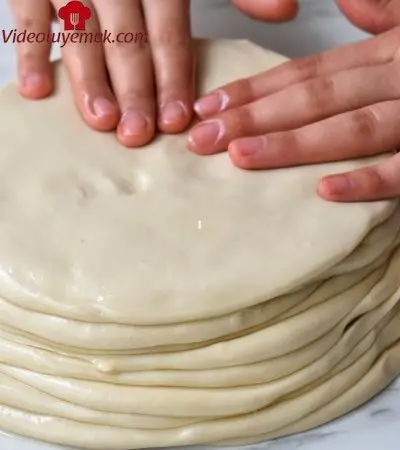 Tüm Börek Tariflerini Unutun Oklava Yok! Merdane Yok! Çıtır Çıtır Şahane Börek / Börek Tarifi