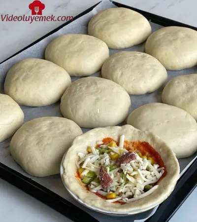 Masaya Koyduğum An Bitti O Kadar Lezzetli Oldu Ki Anlatamam ️ Kapalı Pizza Tarifi