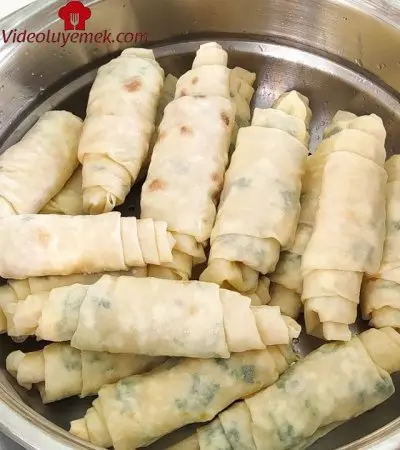 Yeni Yöntem Hazir Yufka Ile Böreği Birde Böyle Yapin Müthiş Oluyor ️
