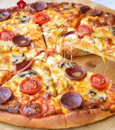 Abartmıyorum Böylesine Lezzetli Pizza Yemediniz Incecik Hamuru Ve Bol Malzemesi Ile Harika Pizza