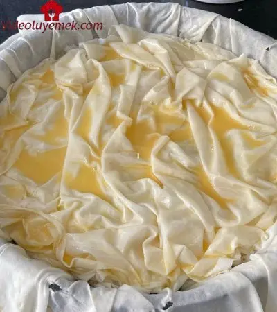 Gerçek Su Böreği Lezzetinde Fırınsız Sadece 3 Yufka Ile Tavada Börek Tarifi