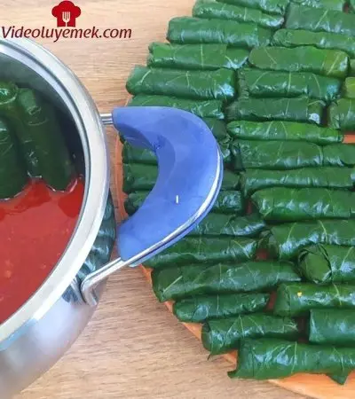 Kara Lahana Sarmasını Bu Yöntemle Yapın Etli Kadar Lezzetli Olacak! En Lezzetli Yemek Tarifim